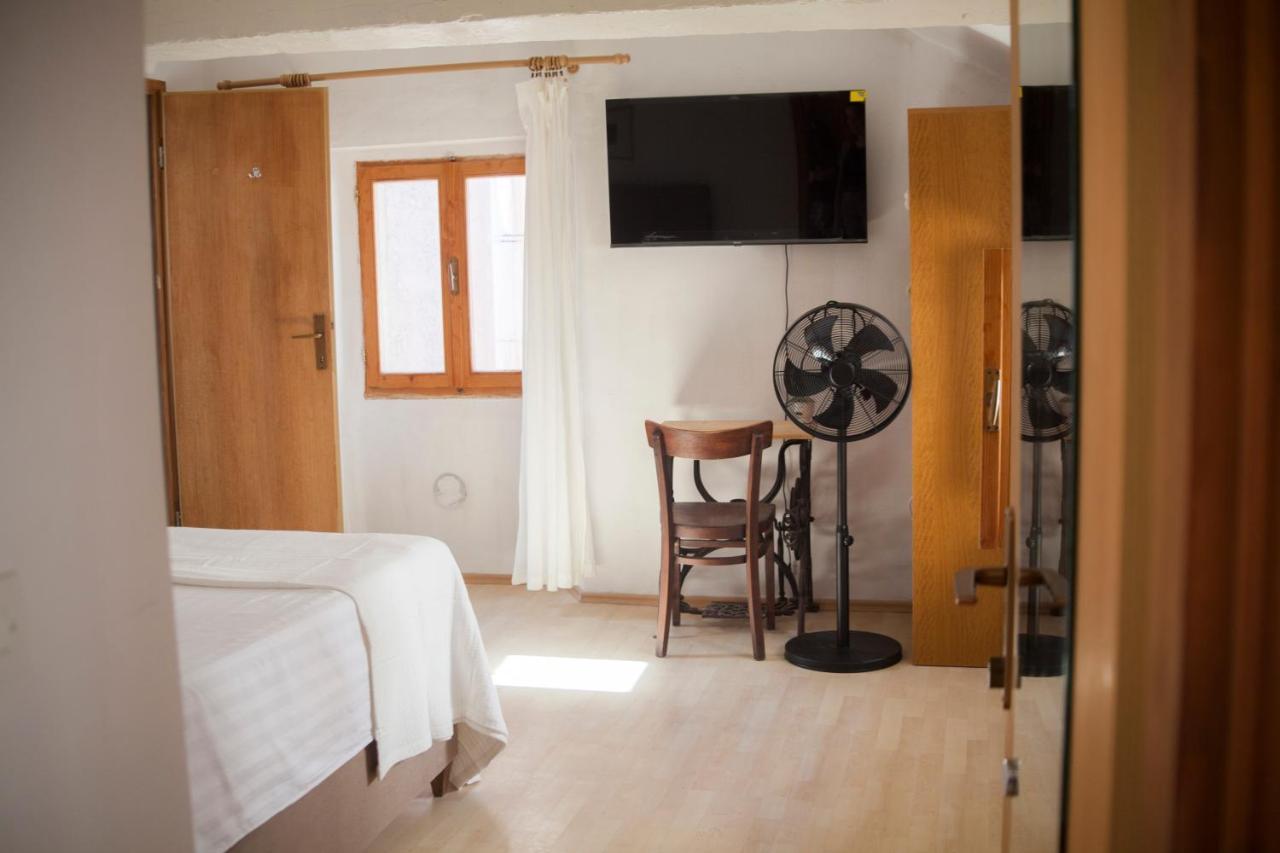 Amarilis Rooms Grožnjan Esterno foto